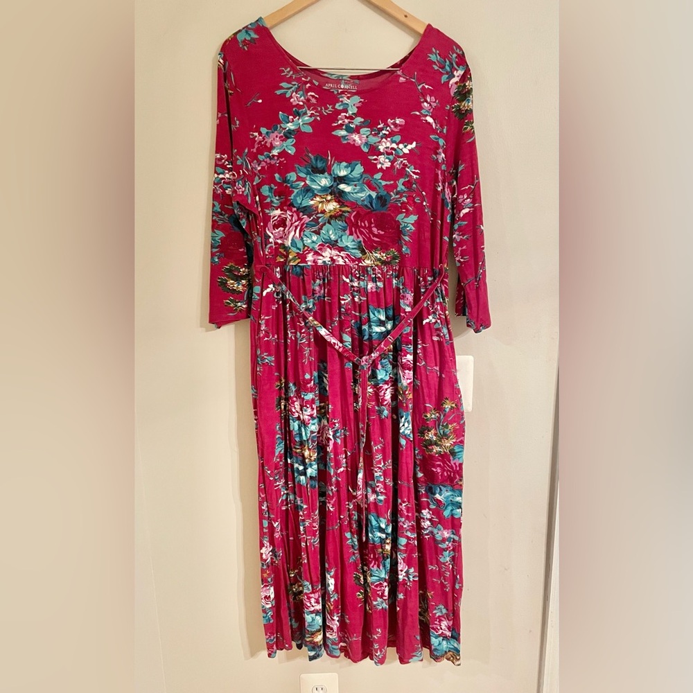 April Cornell Floral Maxi Dress in Red and Green Cottagecore/Grandmacore- EUC